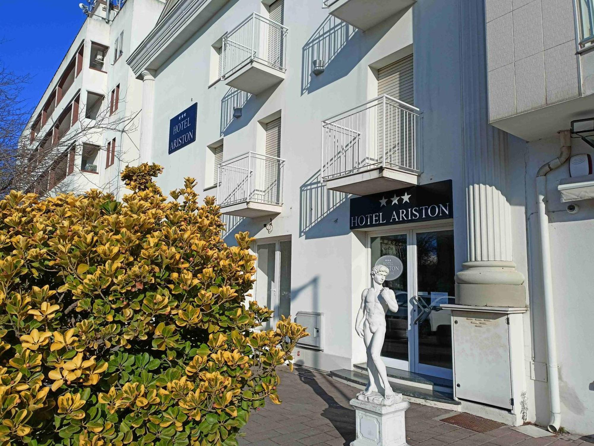Hotel Ariston Imperial Porto Garibaldi Dış mekan fotoğraf